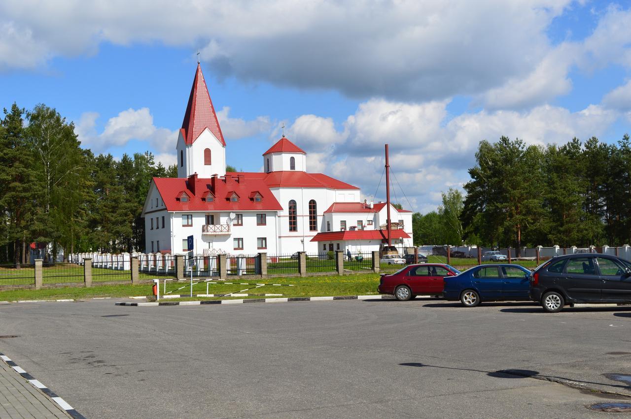 Naftan Hotel Navapolatsk Exterior photo